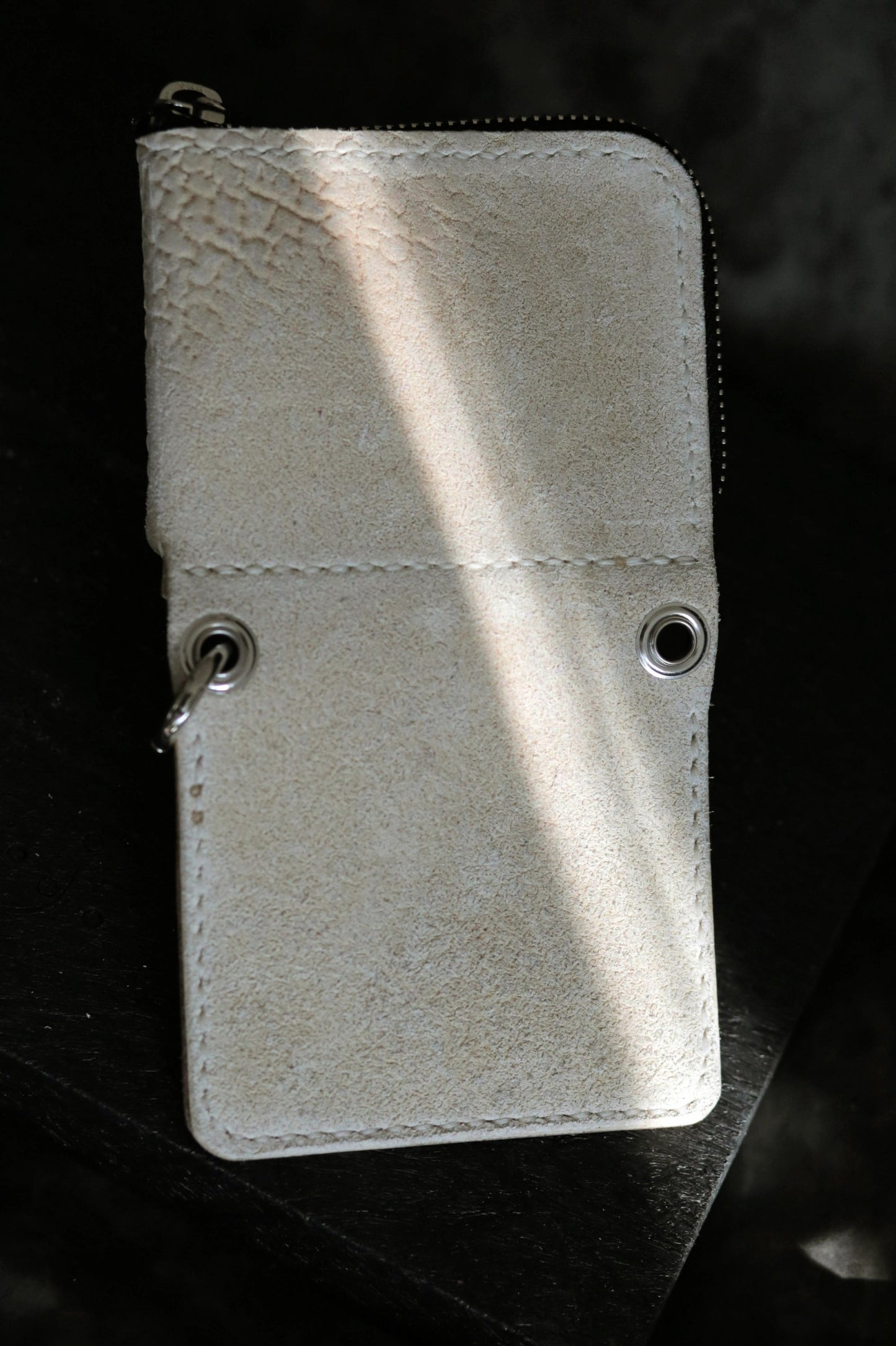 Boddin 108 (dirty white) - leathercraft mit kater
