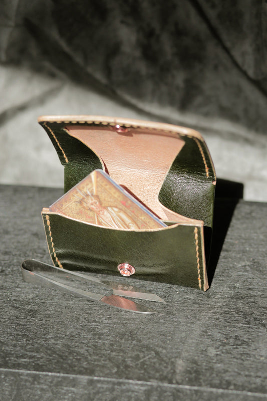 Britzer 004 (tamponato green) - leathercraft mit kater