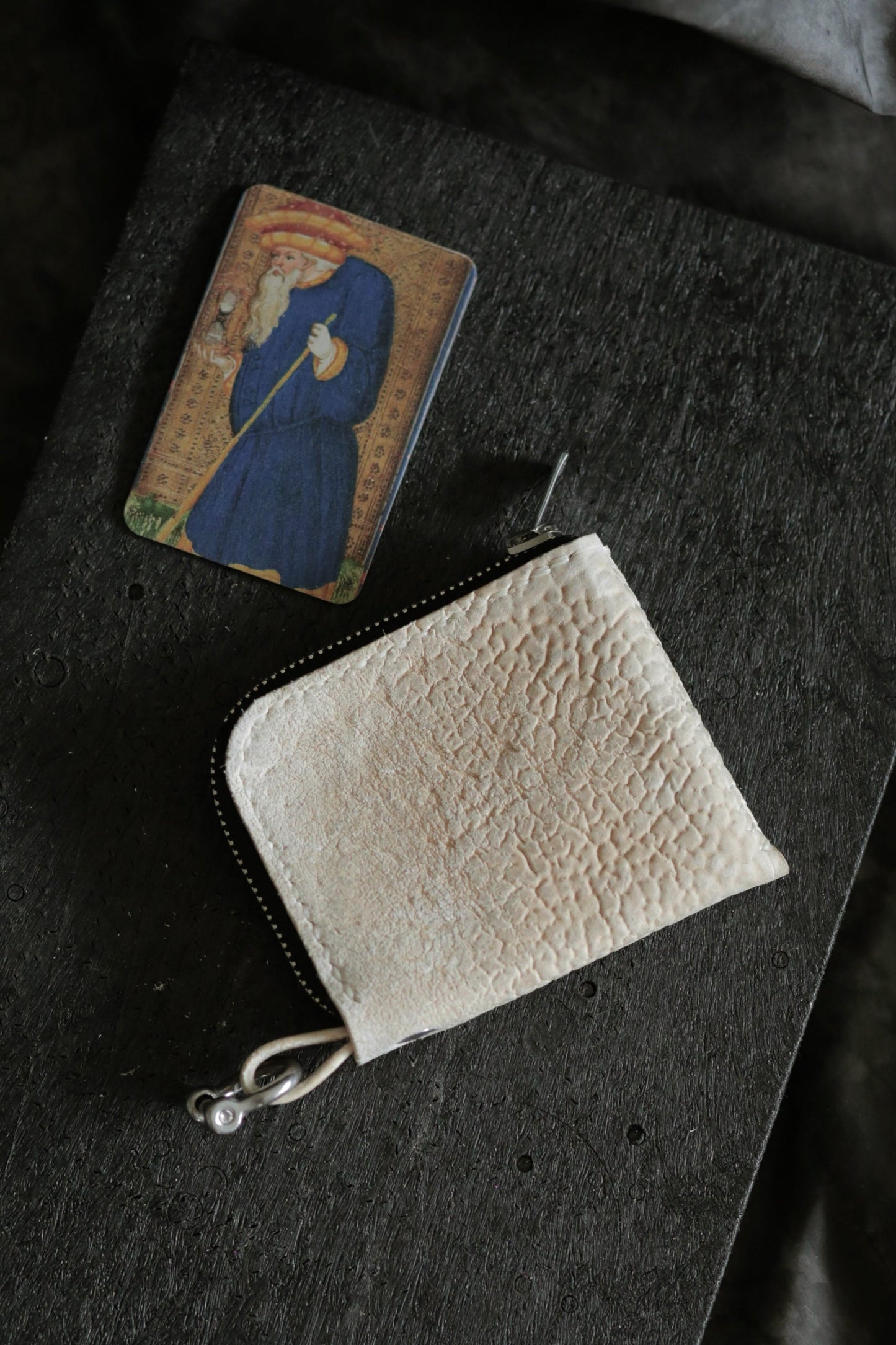 Herrfurth 001 (dirty white) - leathercraft mit kater