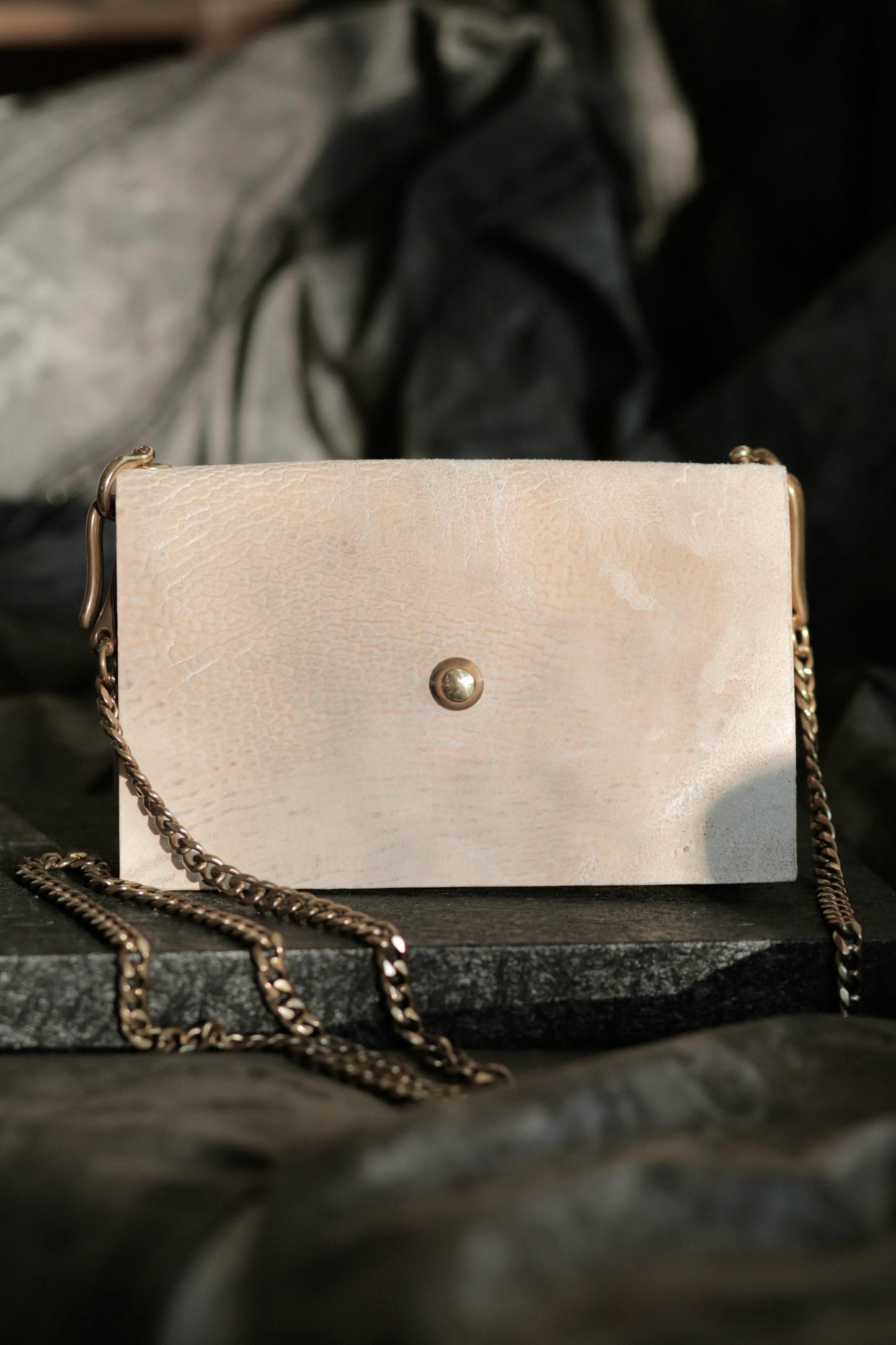 Köpenicker 005 (dirty white) - leathercraft mit kater