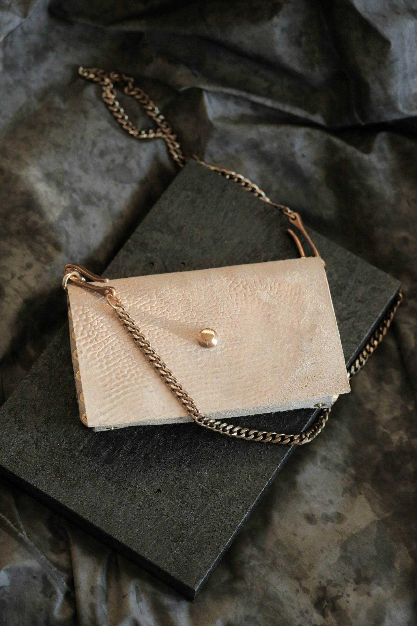 Köpenicker 005 (dirty white) - leathercraft mit kater