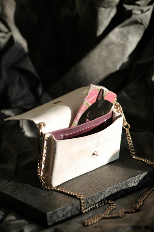 Köpenicker 005 (dirty white) - leathercraft mit kater