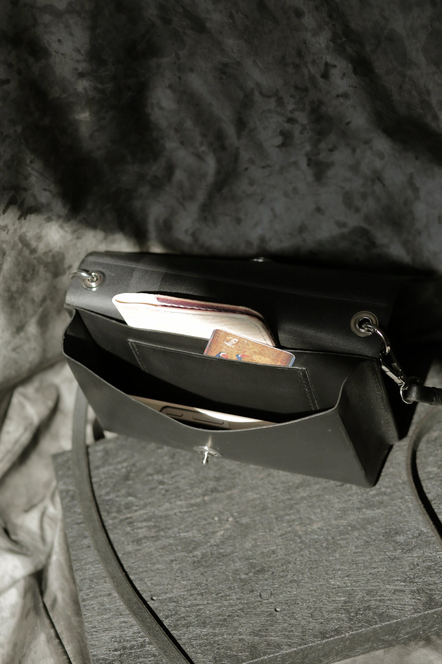 Köpenicker 007 (deadstock) - leathercraft mit kater