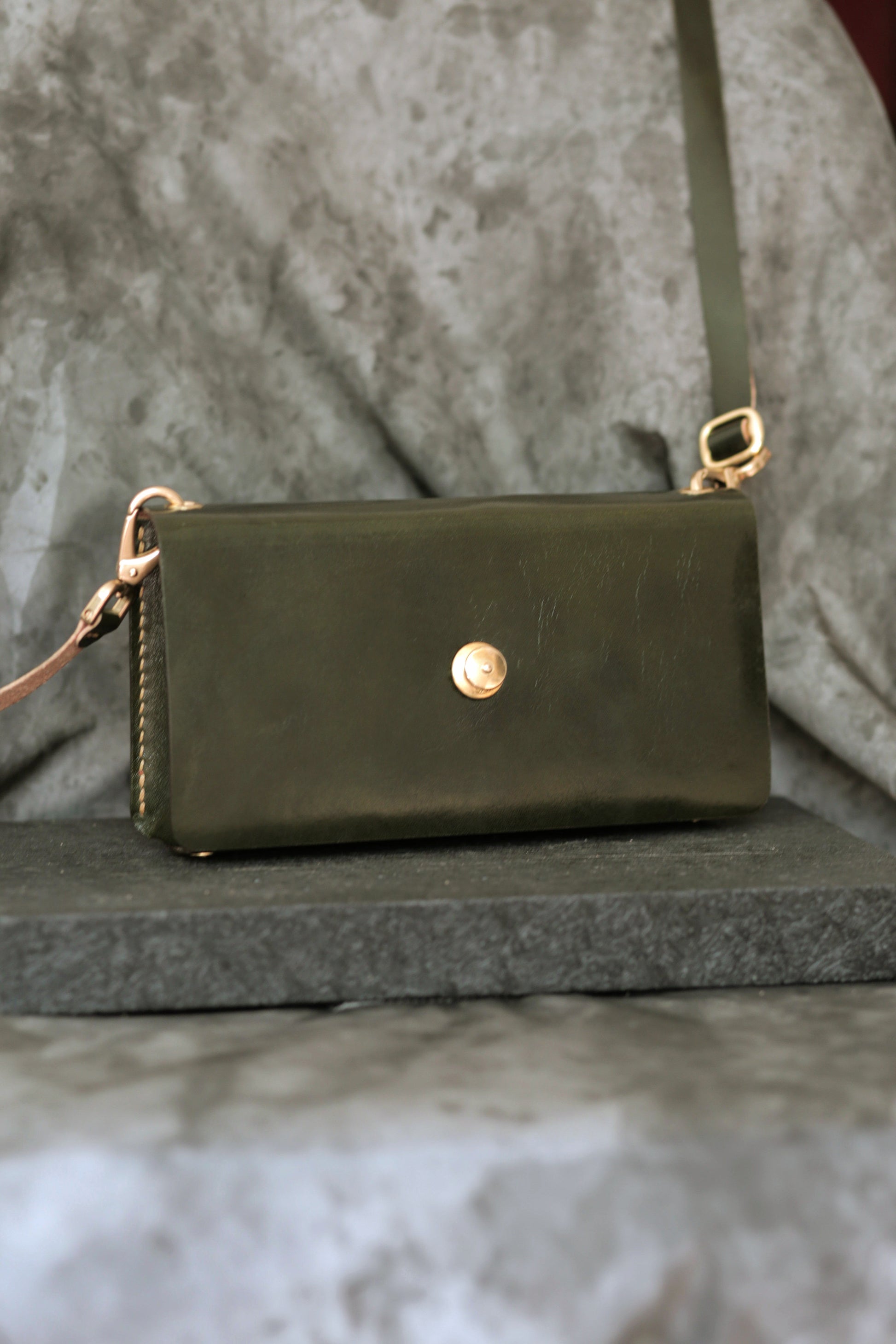 Köpenicker 008 (tamponato) - leathercraft mit kater