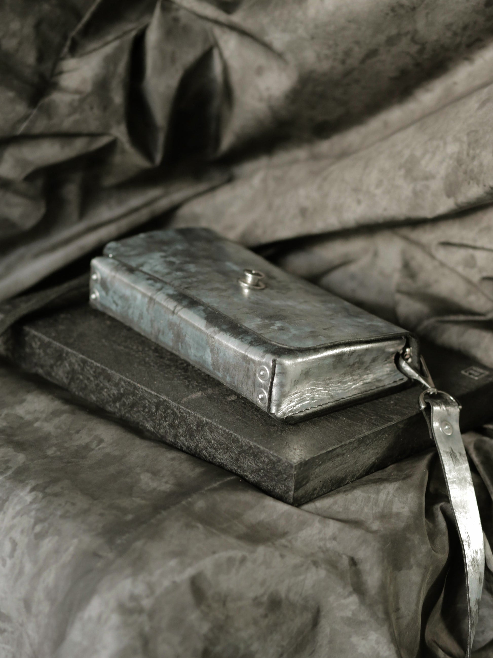 Köpenicker 009 (metallic) - leathercraft mit kater