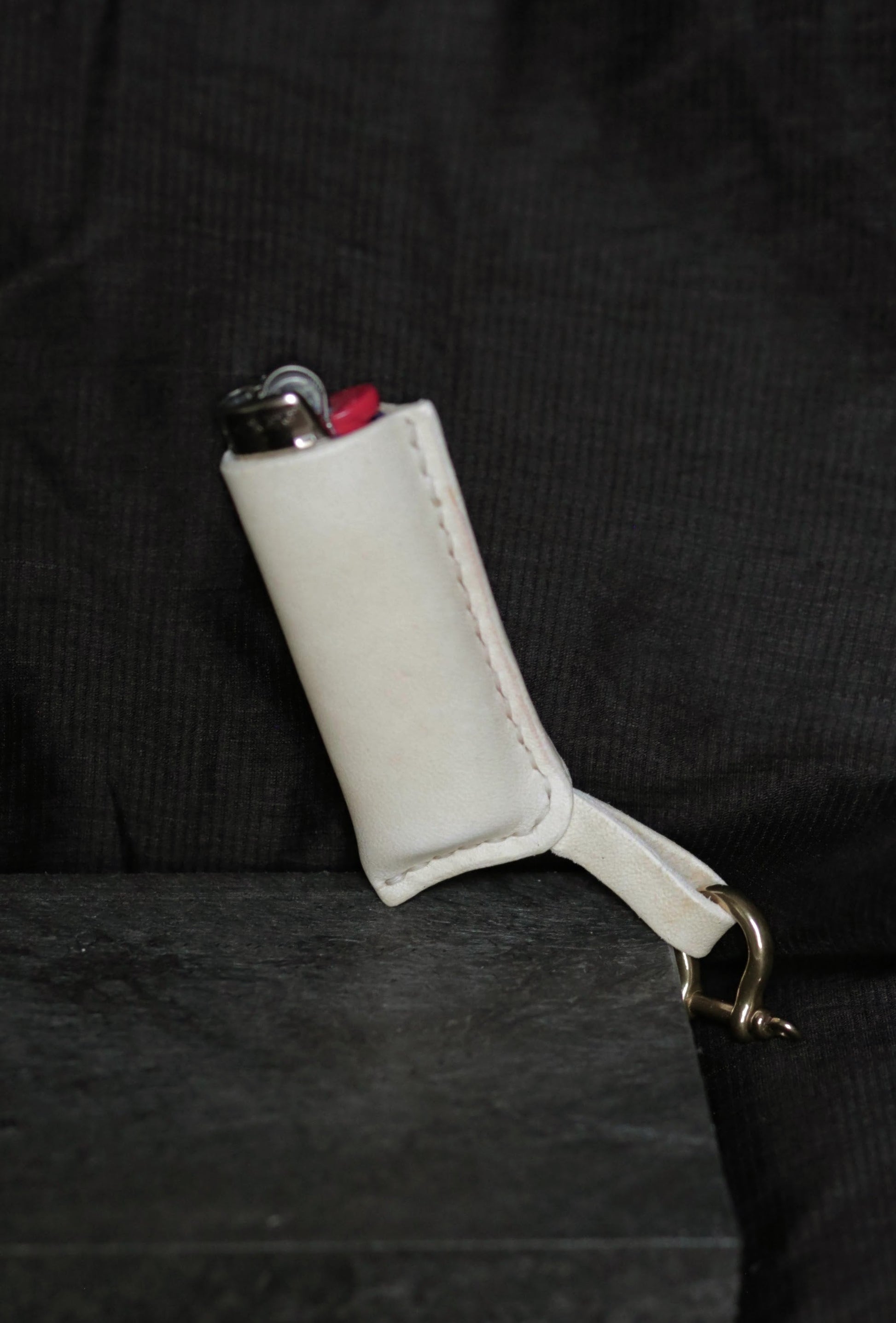 Siegfried (lighter with a case) - leathercraft mit kater