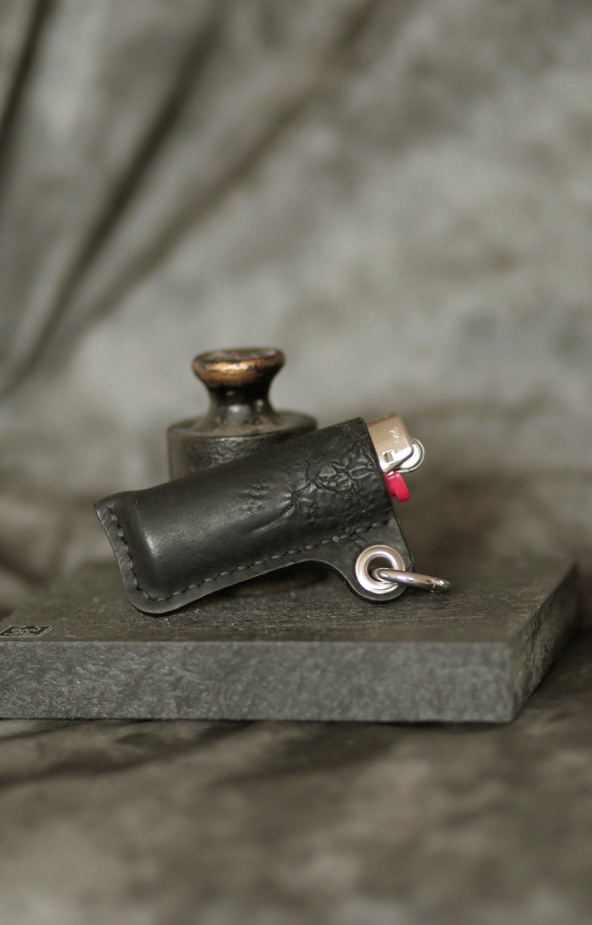 cigarette lighter case leather Culatta lighter case — Siegfried M Bundle with a retractable key reel / Black Culatta cigarette lighter case leather Culatta lighter case — Siegfried M Bundle with a retractable key reel / Black Culatta