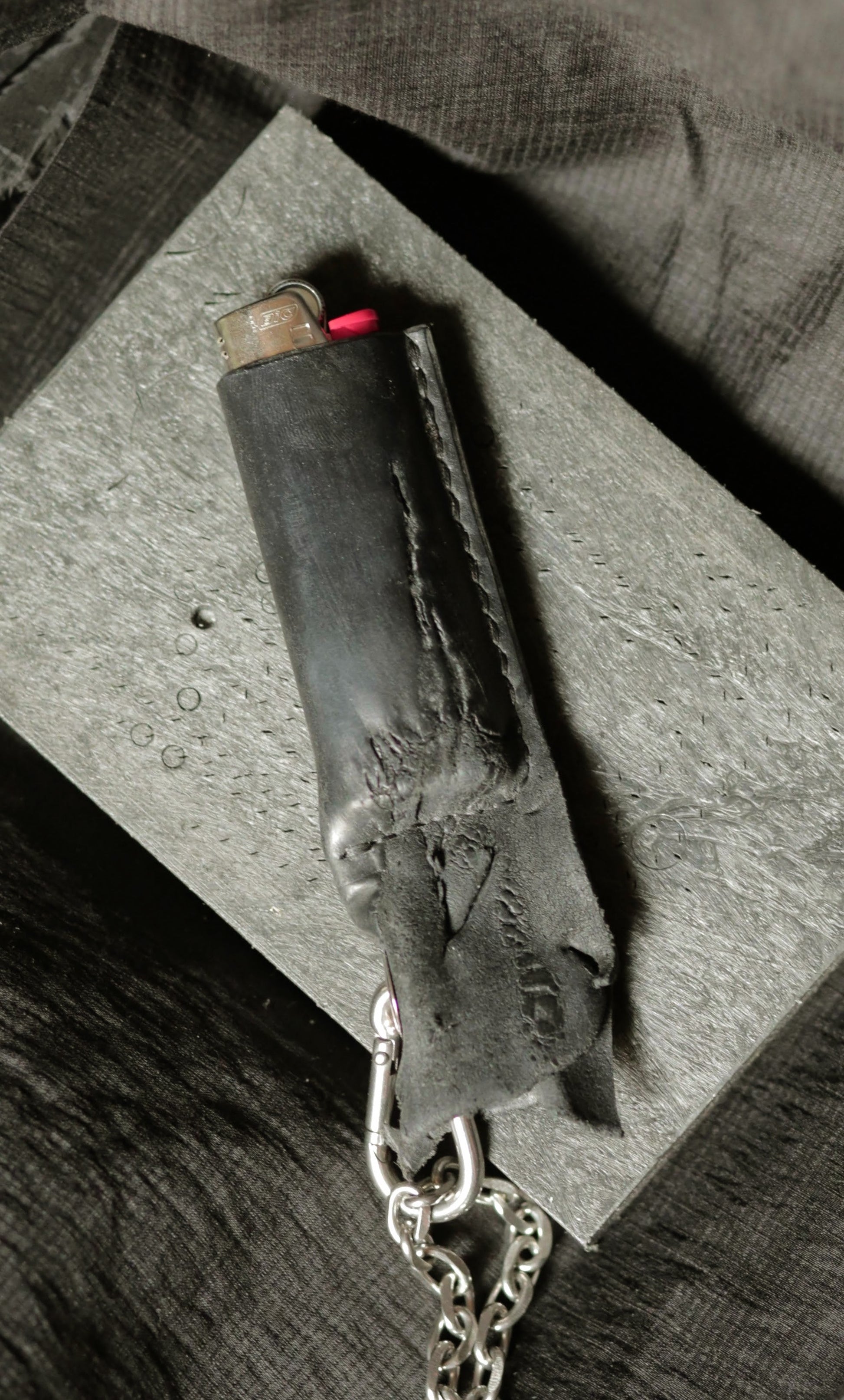 Siegfried X (lighter with a case) - leathercraft mit kater
